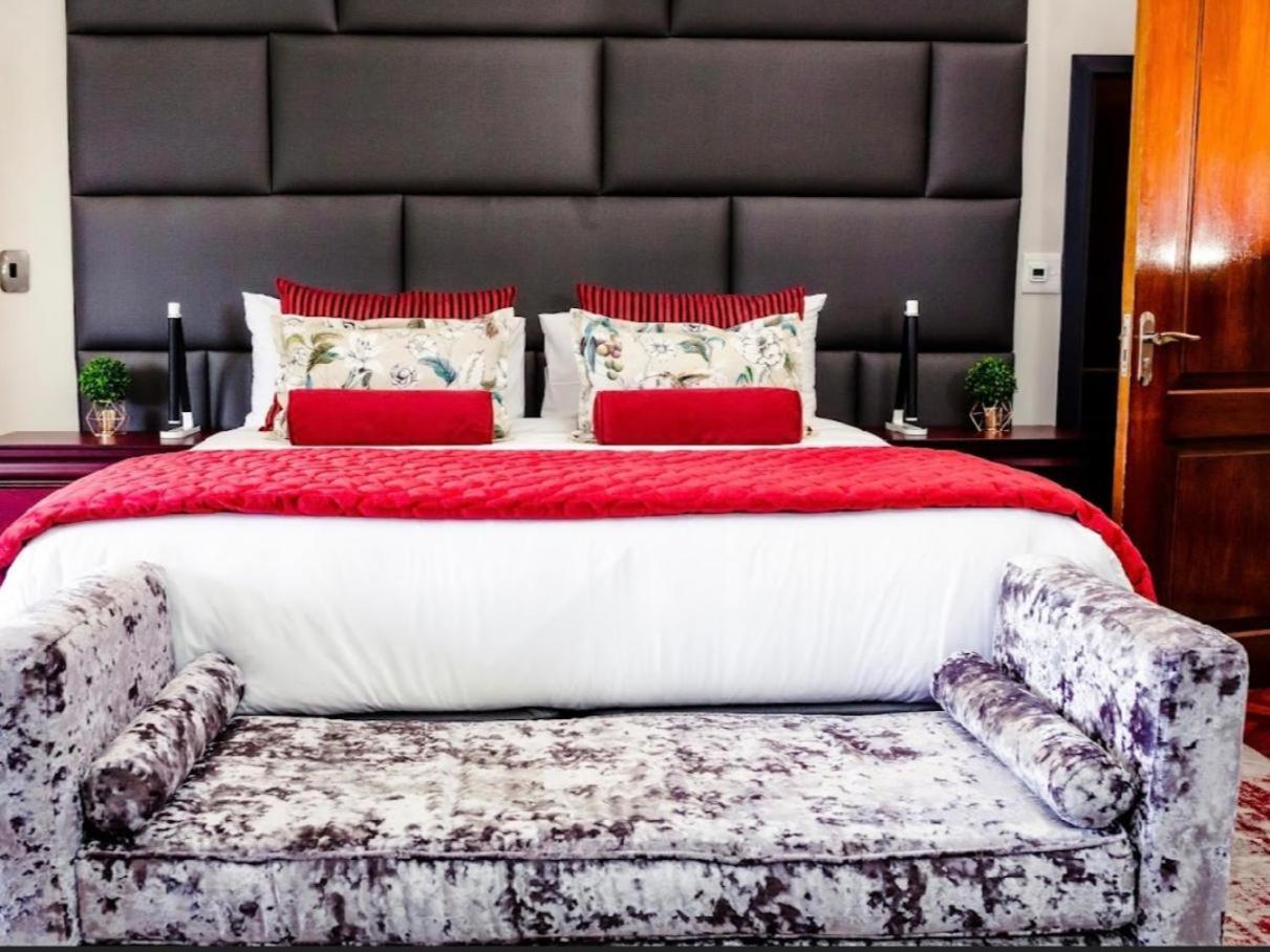One O Eight Boutique Hotel 4*