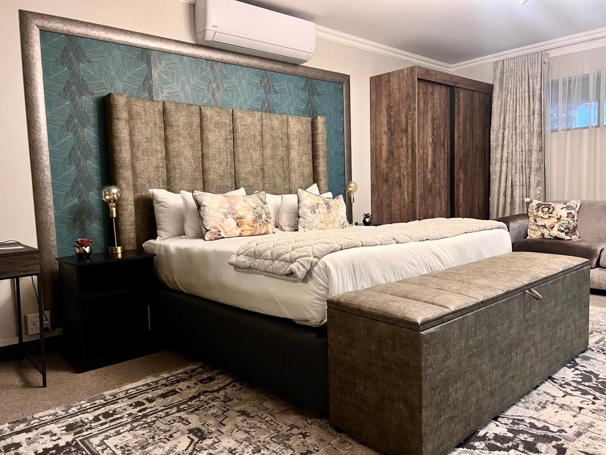 One O Eight Boutique Hotel